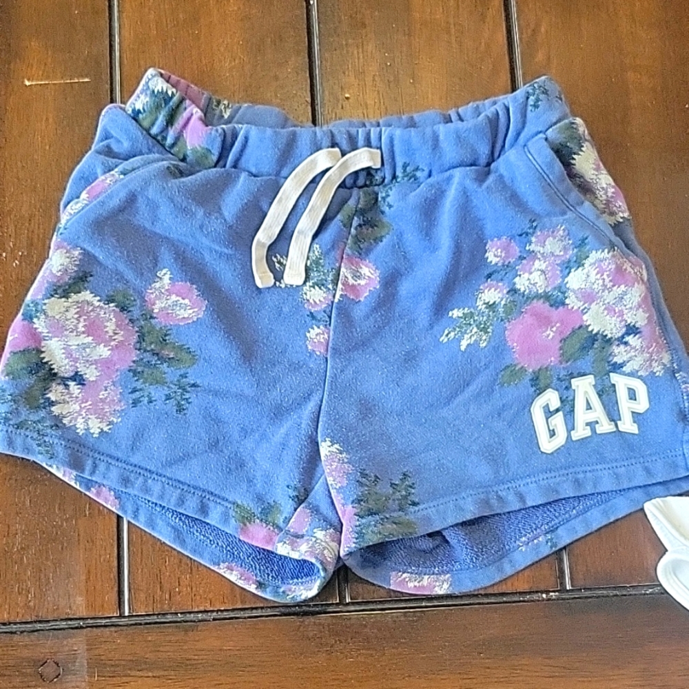 GAP girl shorts